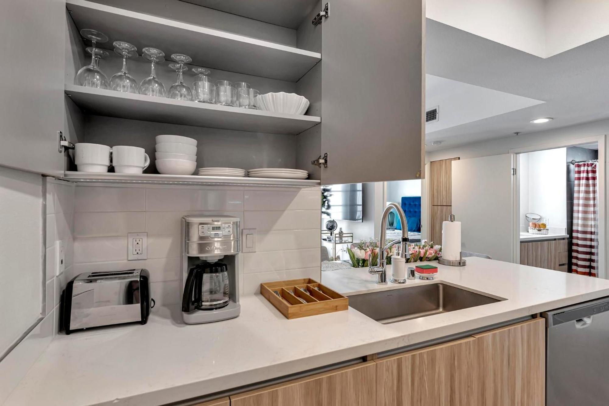 7 Large Down Town Santa Monica Apartment 洛杉矶 外观 照片