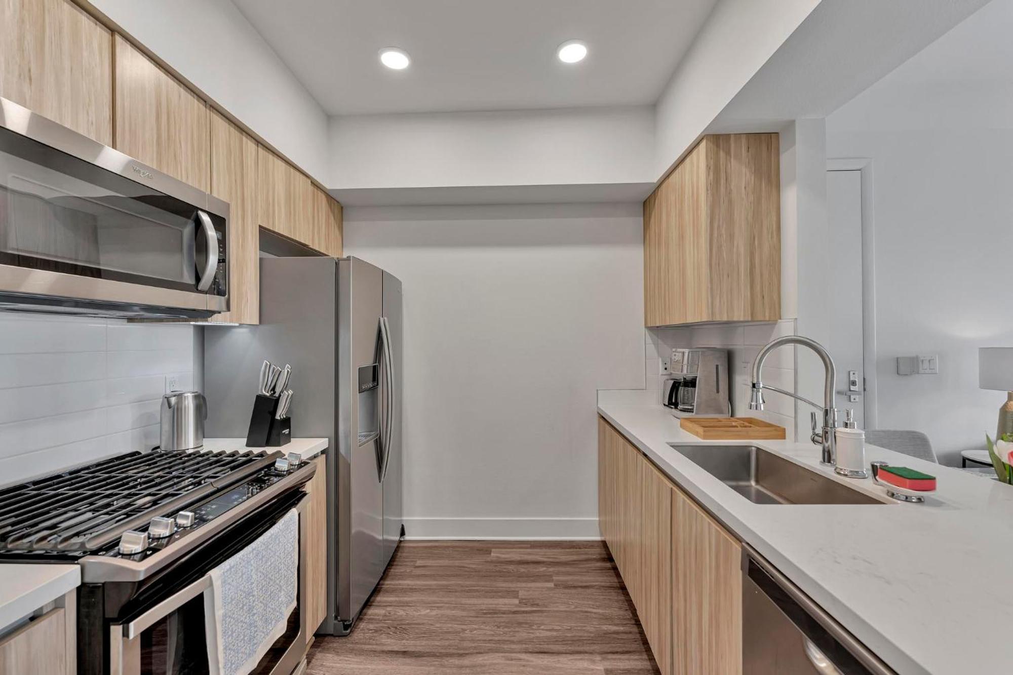 7 Large Down Town Santa Monica Apartment 洛杉矶 外观 照片