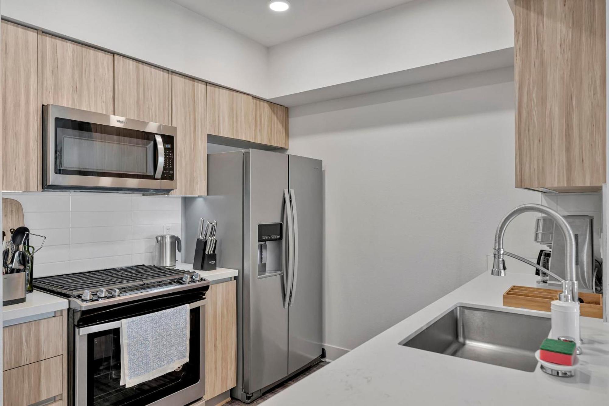 7 Large Down Town Santa Monica Apartment 洛杉矶 外观 照片