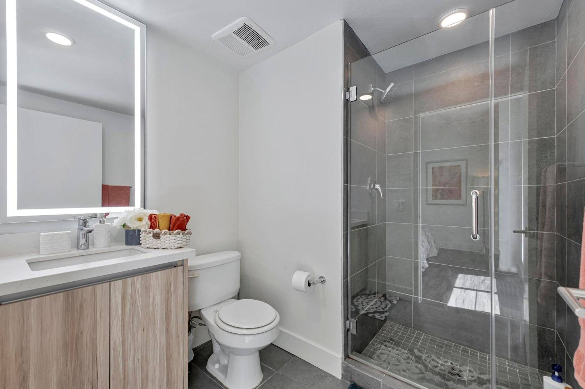7 Large Down Town Santa Monica Apartment 洛杉矶 外观 照片